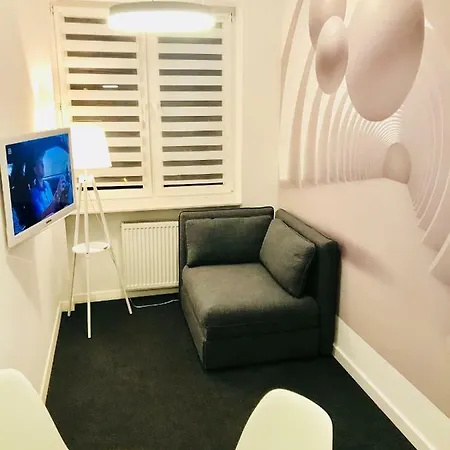 Maison De Luxe